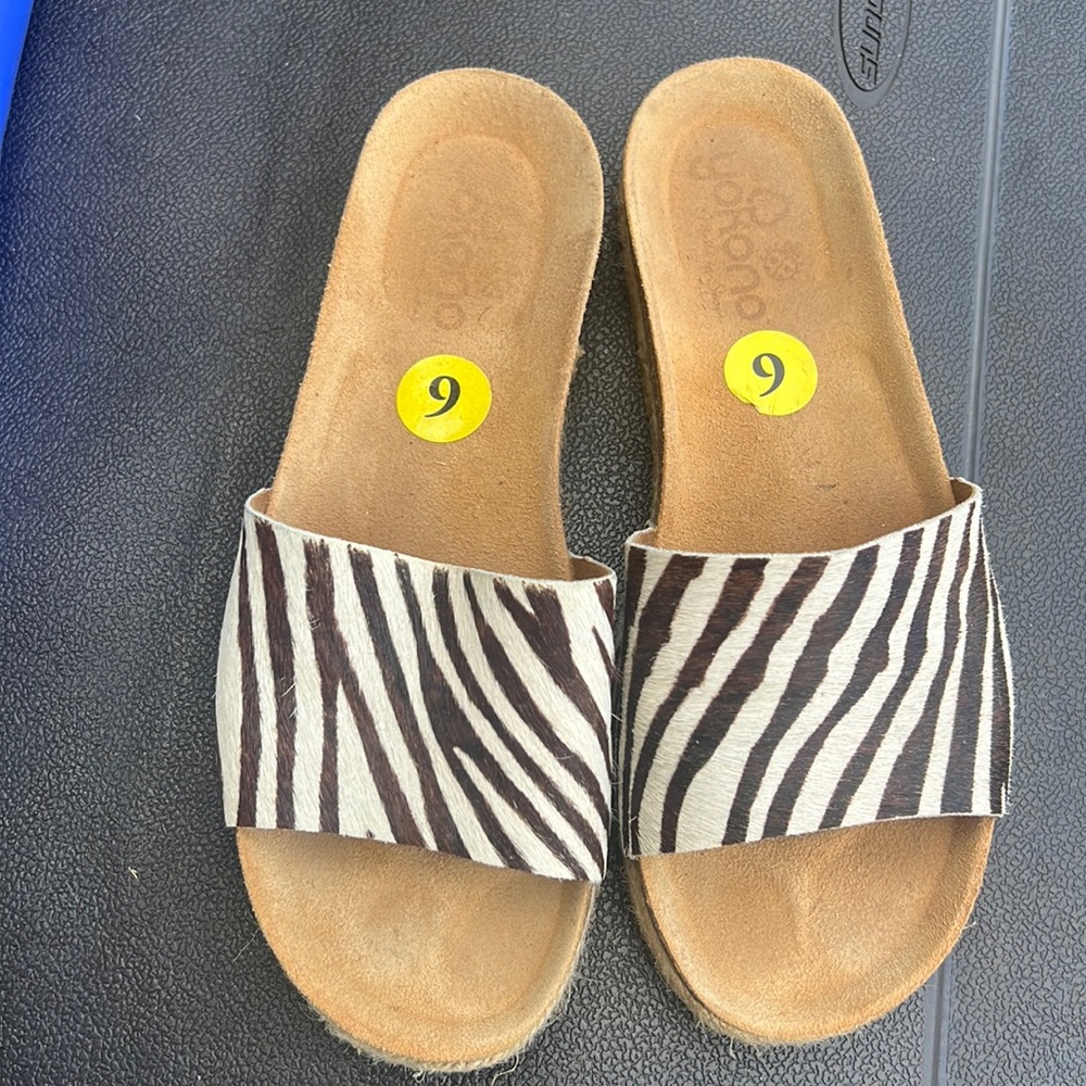 Ladies size 9 zebra print hide flat sandals